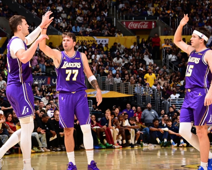 NBA彩经:爵士力拼湖人 雷霆击沉快船 76人拿下活塞