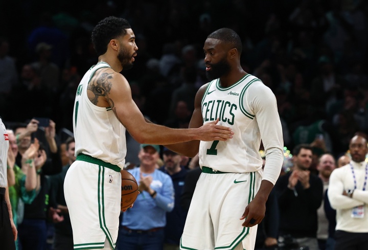 去你的兄弟情!布朗与塔图姆的恩怨情仇将利好NBA 球迷坐等看戏 去你的兄弟情!布朗与塔图姆的恩怨情仇将利好NBA 球迷坐等看戏